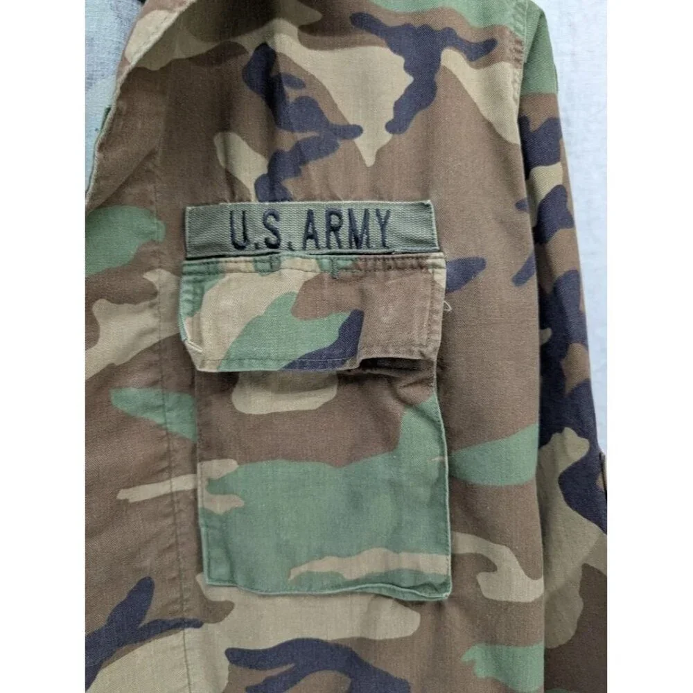 Vintage U.S. Army field jacket size medium regular stock no. 8415-01-084-1647